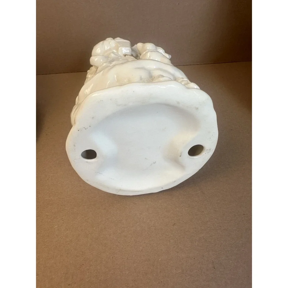 Vtg White Glazed Ceramic Porcelain Santa Claus Reindeer Lantern Figurine 9.5